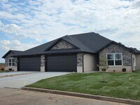Building Photo - BRAND NEW Patio Home in Tiffany Highlands in Nixa - FOR LEASE