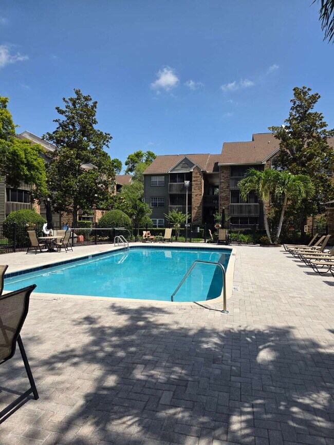 Building Photo - 1 bedroom condo in The Fountains at Countr...