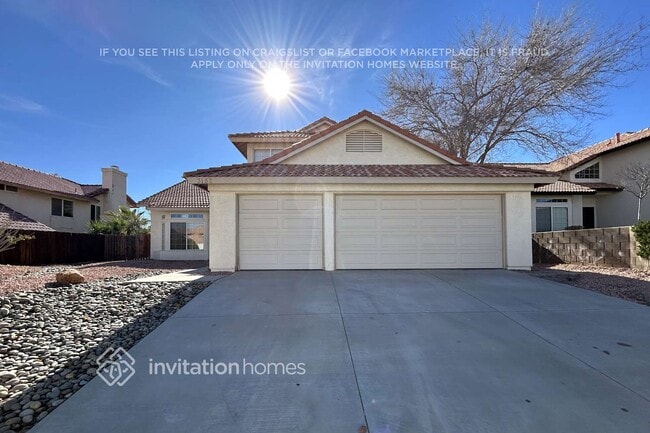 Building Photo - 3152 Hampton Rd