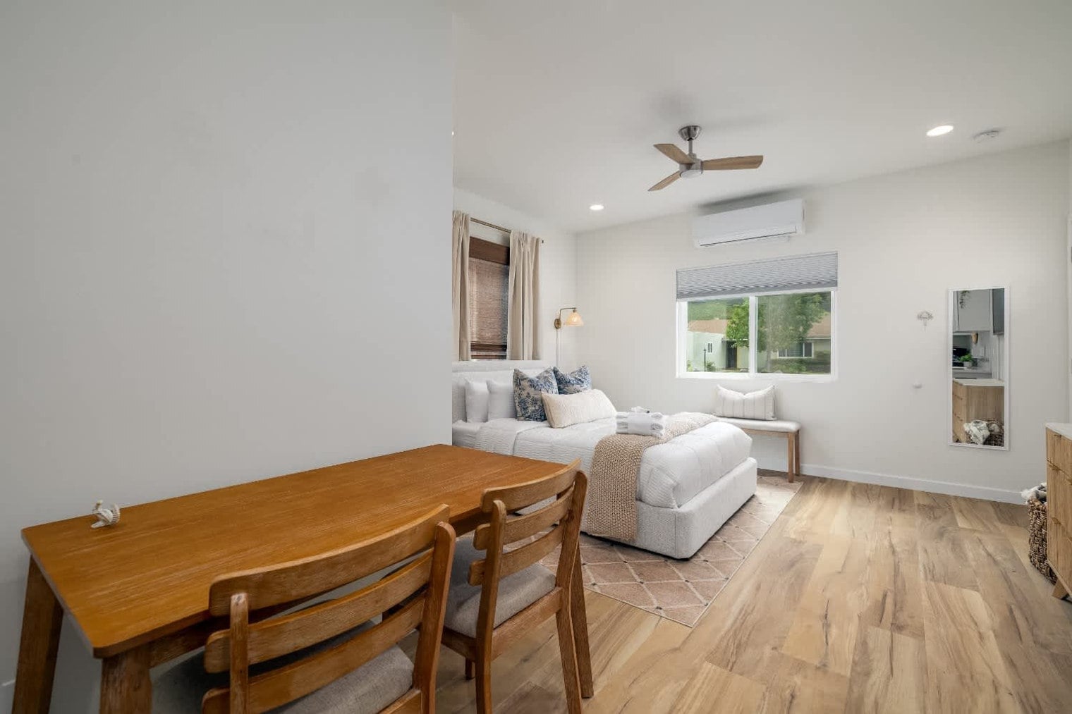 Building Photo - 4646 Robbins St