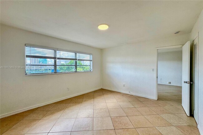 Building Photo - 7410 SW 82nd St