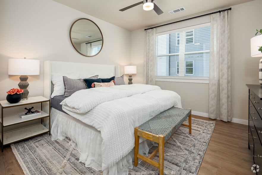 2BR, 2BA - 1,317SF | B2 - The Hightone