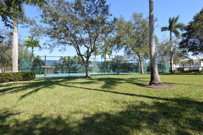 Building Photo - 504 Capistrano Dr
