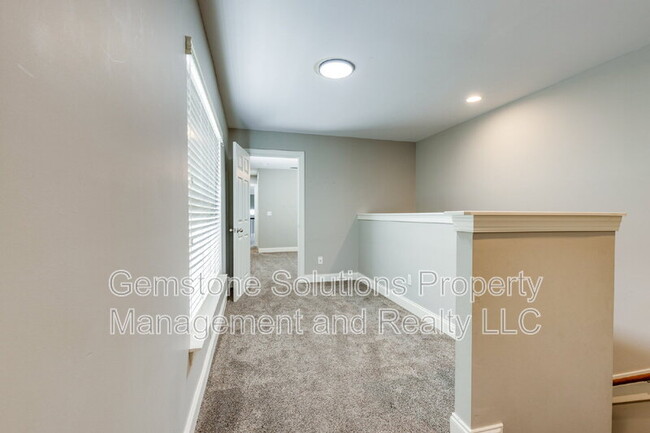 Building Photo - 301 Pennystone Cir