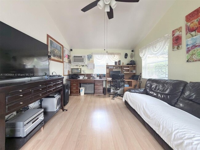 Building Photo - 10965 SW 116th St