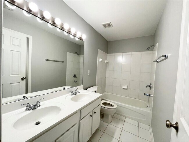 Building Photo - 3437 Pate Creek View