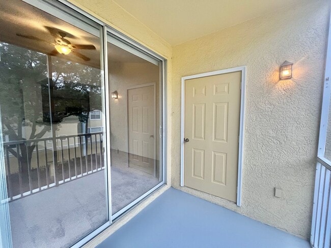 Building Photo - 1100 Lake Shadow Cir