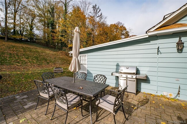 Building Photo - 53 Waterside Ave