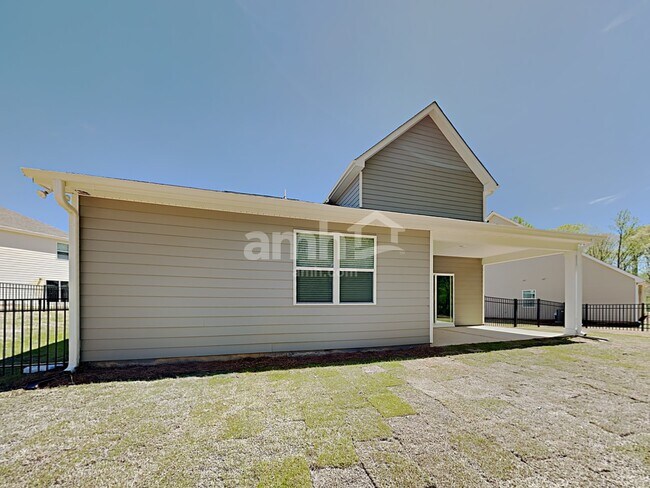 Building Photo - 5120 Valley Dr
