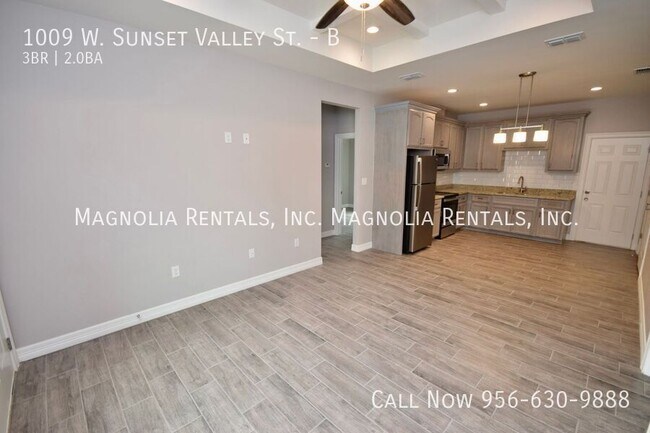 Building Photo - 1009 W Sunset Valley St
