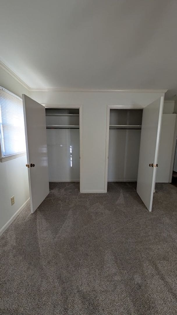 Building Photo - Lindley Park Rental!