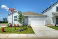 Building Photo - 2312 Castillo Dr