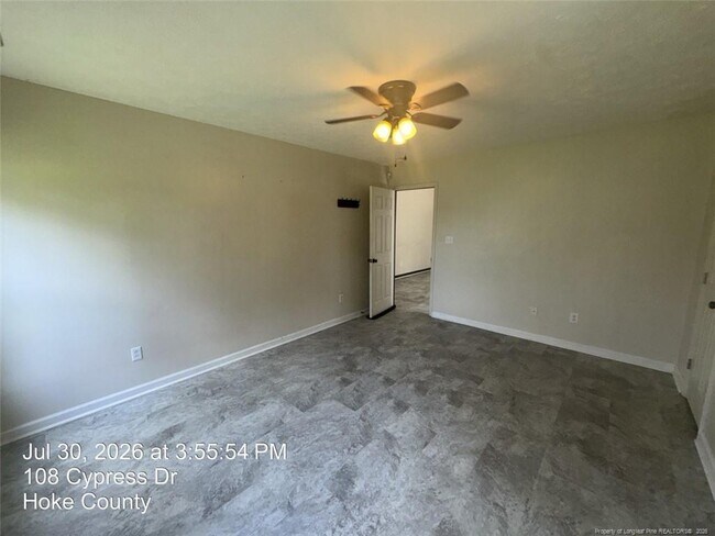 Building Photo - 108 Cypress Dr