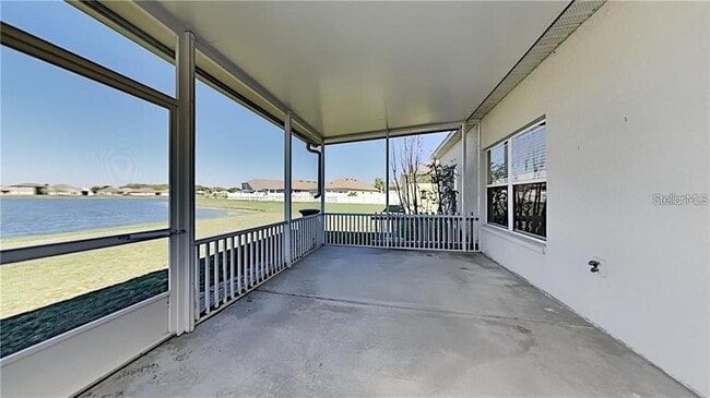 Building Photo - 876 Hacienda Cir