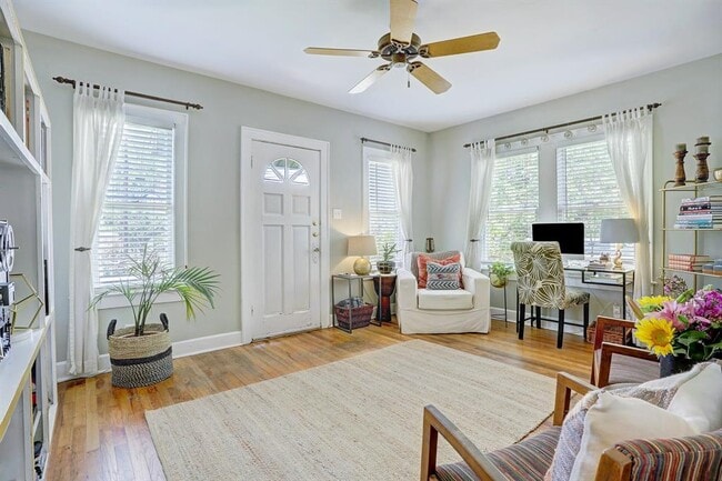 Building Photo - 1705 S 5th St