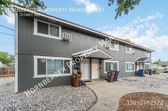 Building Photo - 2009 E Desmet Ave