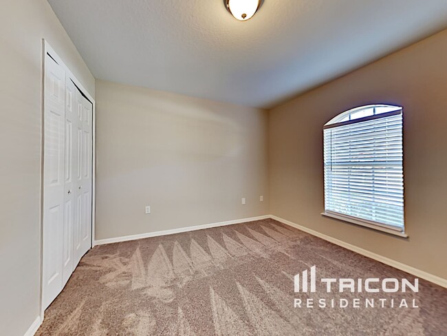 Building Photo - 5332 Abagail Dr
