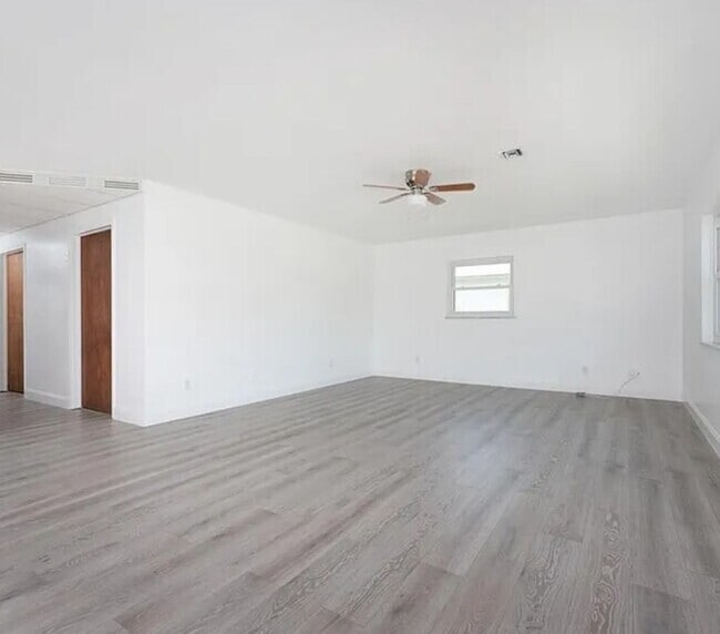 Building Photo - 29171 Orva Dr