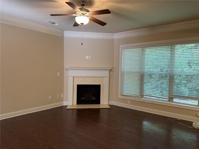 Building Photo - 3160 Cross Creek Dr
