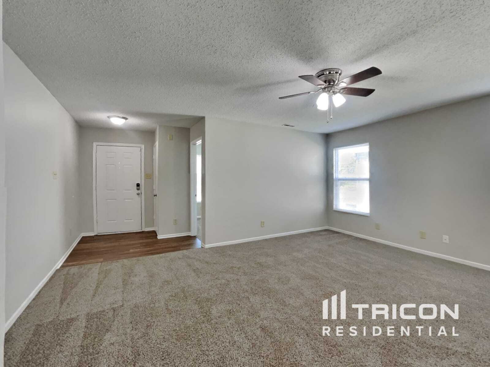Building Photo - 8902 Hosta Way