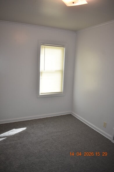 Building Photo - 5705 Fontenelle Blvd