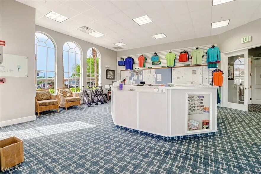 Clubhouse Pro Shop - 5 High Point Cir W
