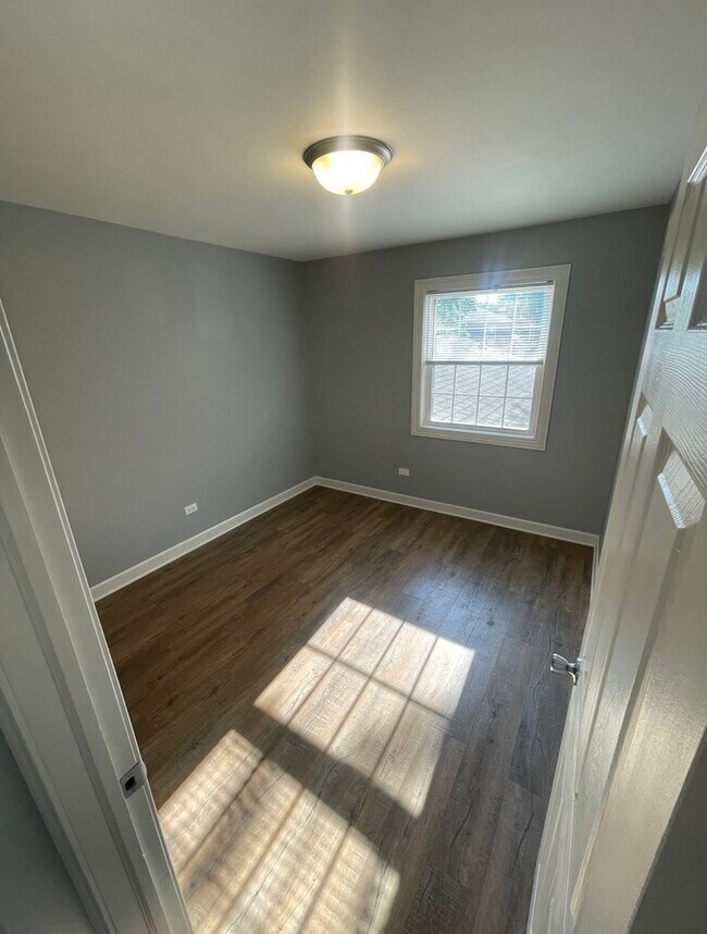 Building Photo - 1202 Spur Ct