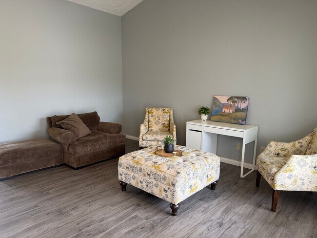 Building Photo - 1402 Crusade Dr