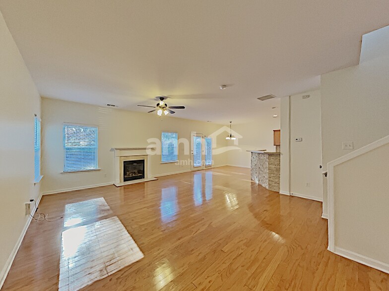 Building Photo - 209 Brookhaven Ct