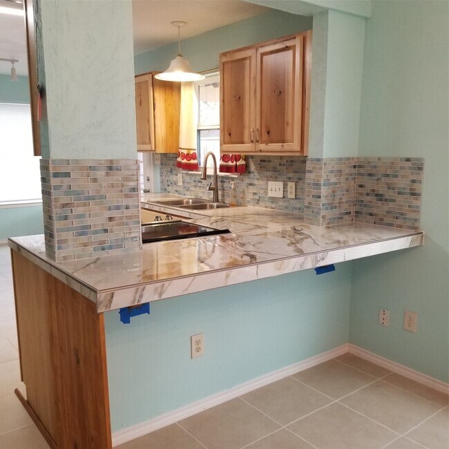 Primary Photo - 6206 Verde Valley Dr