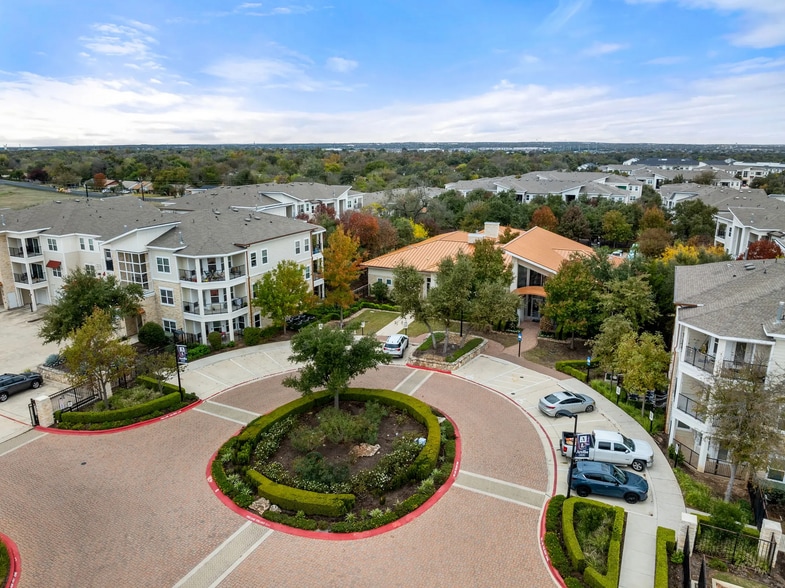 Building Photo - 12700 Ridgeline Blvd