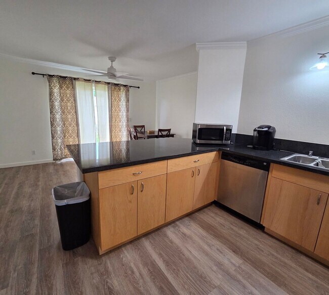 Building Photo - Turned key full furnished 3 bedroom in North Kihei