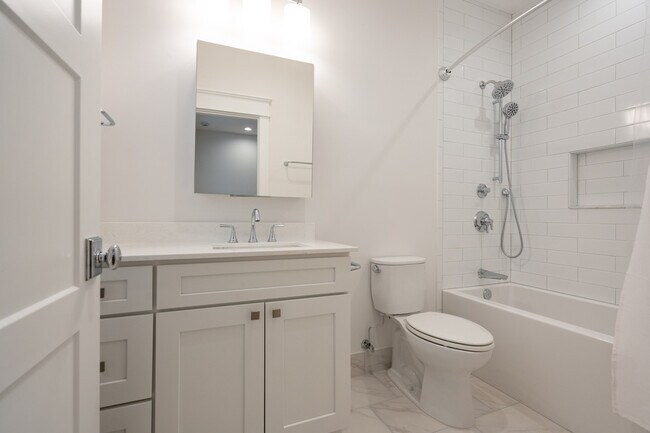 Building Photo - 171 Cordova St