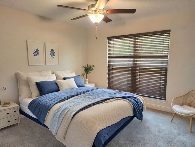 Building Photo - Welcome to this stunning 4-bedroom, 3-bath...