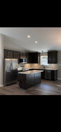 Building Photo - 1522 Villa Dr