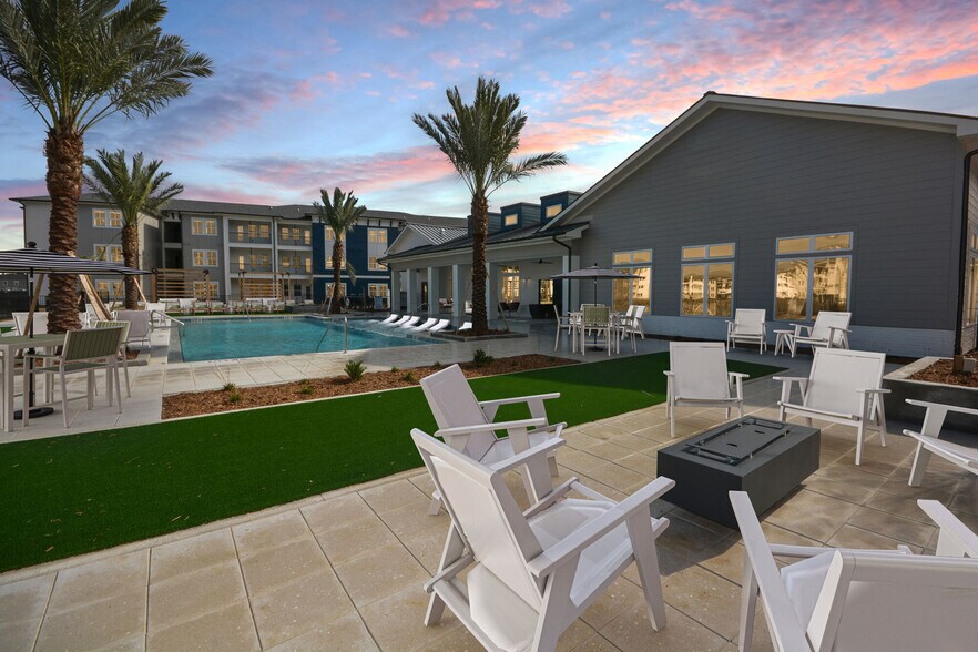 Vantage Apartments 7960 Merchants Way Jacksonville FL 32222