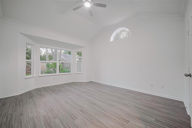 Building Photo - 2118 Westover Park Cir
