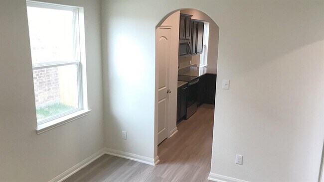 Building Photo - 20731 Solstice Point Dr