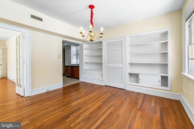 Building Photo - 415 City Ave