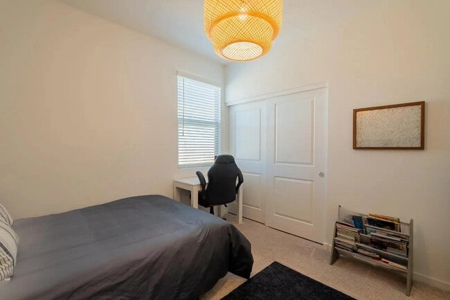 Building Photo - 2639 E Alida Trail