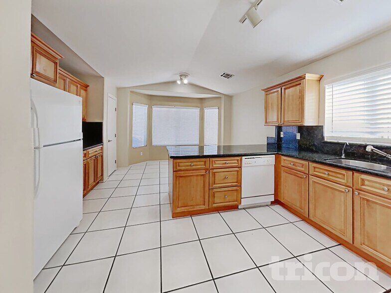 Building Photo - 7739 Whitesboro Ct