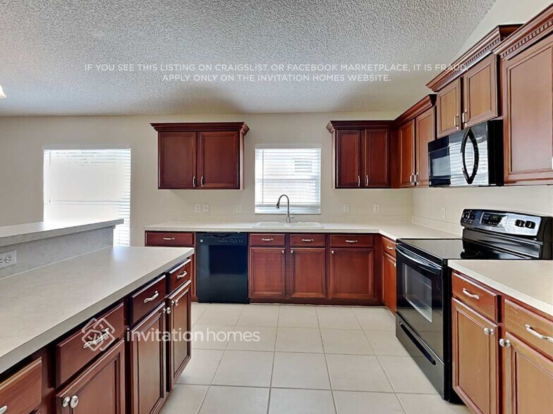 Building Photo - 1640 Wekiva Dr