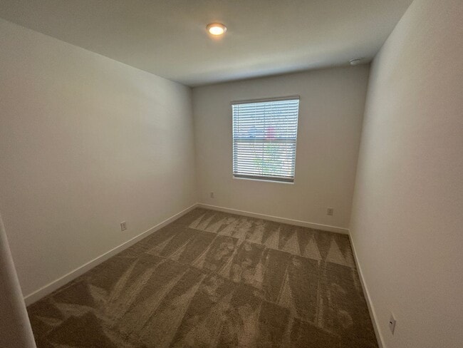 Building Photo - 24551 N 169th Dr