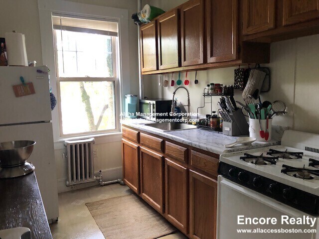 Building Photo - 155 Summer St