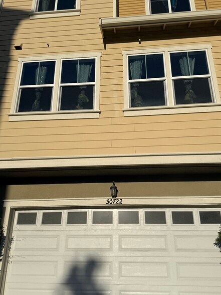 Building Photo - 30722 Sugarmill Ln