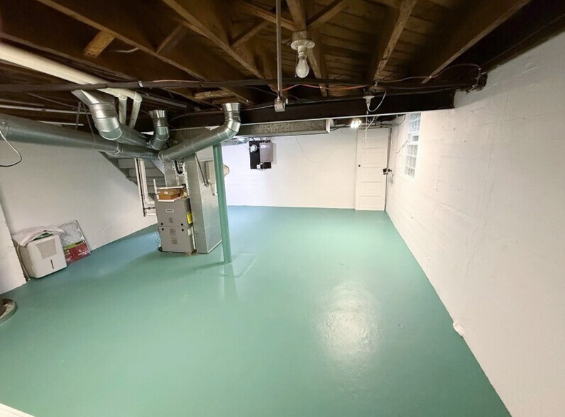 Building Photo - 3919 Beech St