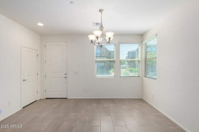 Building Photo - 14870 W Encanto Blvd