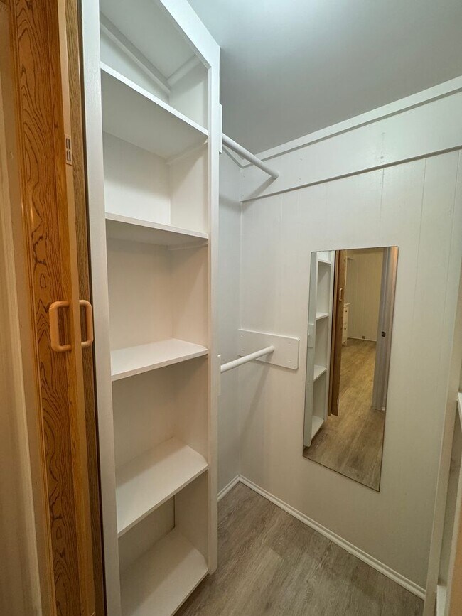 Building Photo - Charming studio apartment in the heart of ...