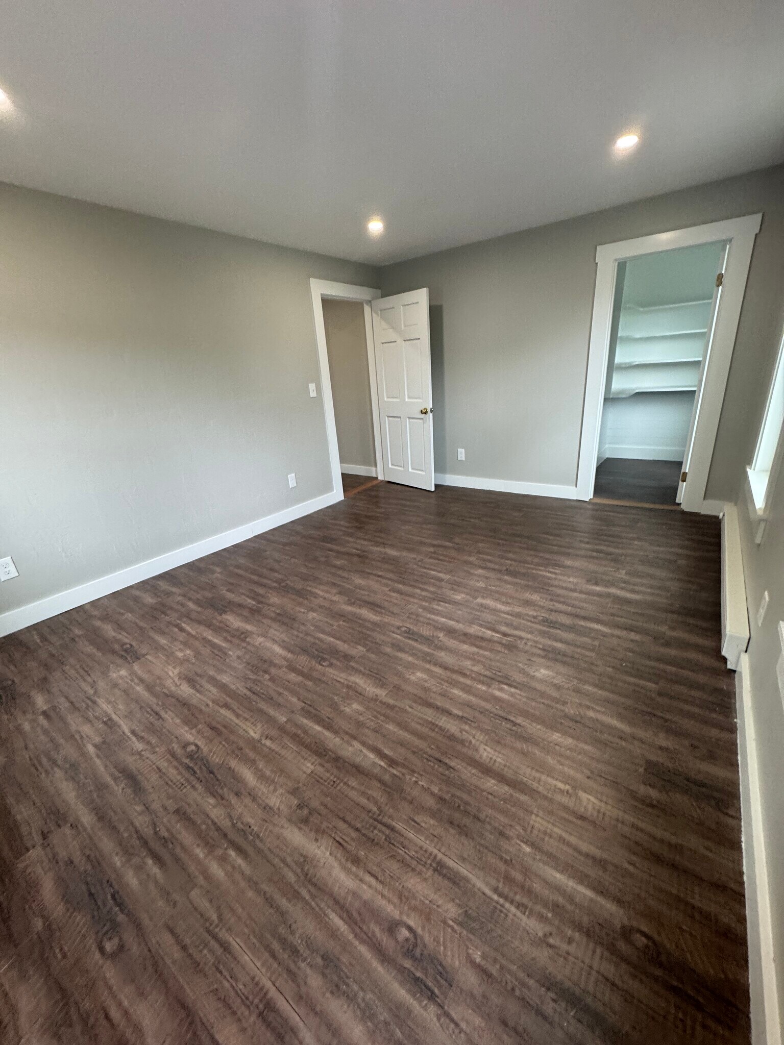 Building Photo - 49 Church St