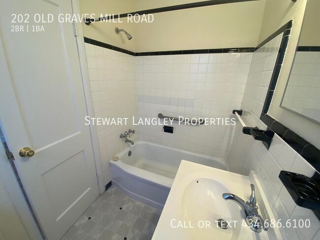 Building Photo - 202 Old Graves Mill Rd